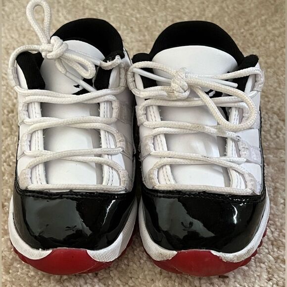 JORDAN 11 RETRO LOW TD “CONCORD-BRED”  7C - Picture 3 of 5